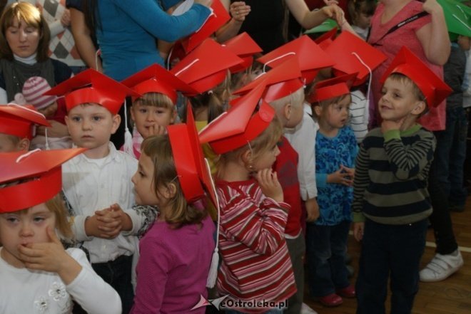 Ślubowanie na przedszkolaka w Przedszkolu Miejskim nr 7 - zdjęcie #14 - eOstroleka.pl