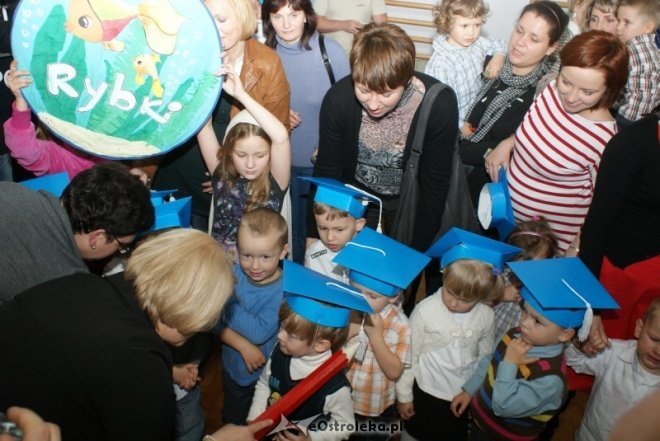 Ślubowanie na przedszkolaka w Przedszkolu Miejskim nr 7 - zdjęcie #11 - eOstroleka.pl