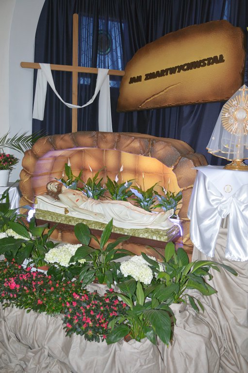 Wielkanoc 2020 - Groby Pańskie w ostrołęckich kościołach [11.04.2020] - zdjęcie #9 - eOstroleka.pl