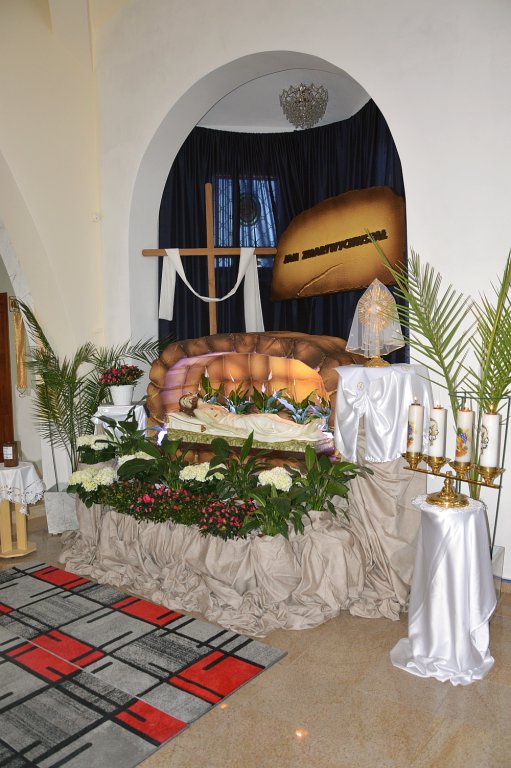 Wielkanoc 2020 - Groby Pańskie w ostrołęckich kościołach [11.04.2020] - zdjęcie #6 - eOstroleka.pl