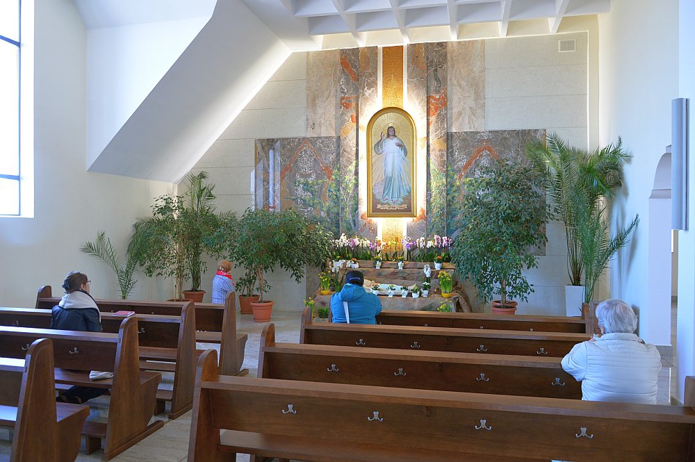 Wielkanoc 2020 - Groby Pańskie w ostrołęckich kościołach [11.04.2020] - zdjęcie #1 - eOstroleka.pl