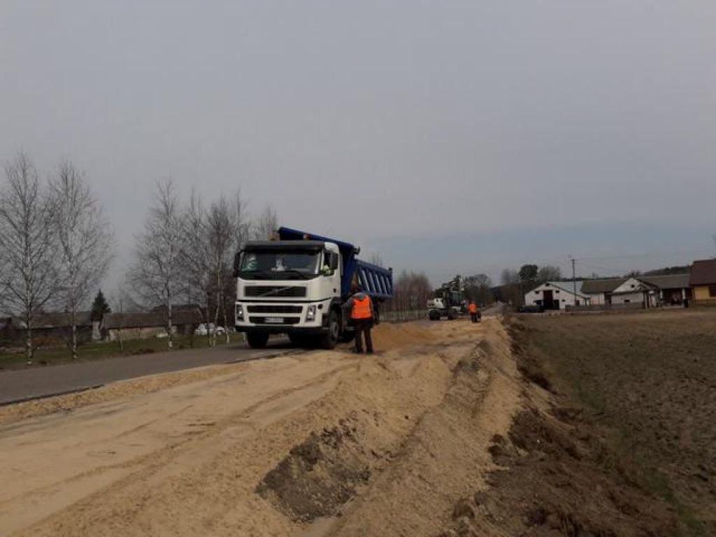 Raport z budowy dróg w powiecie ostrołęckim.  [14.04.2020] - zdjęcie #2 - eOstroleka.pl