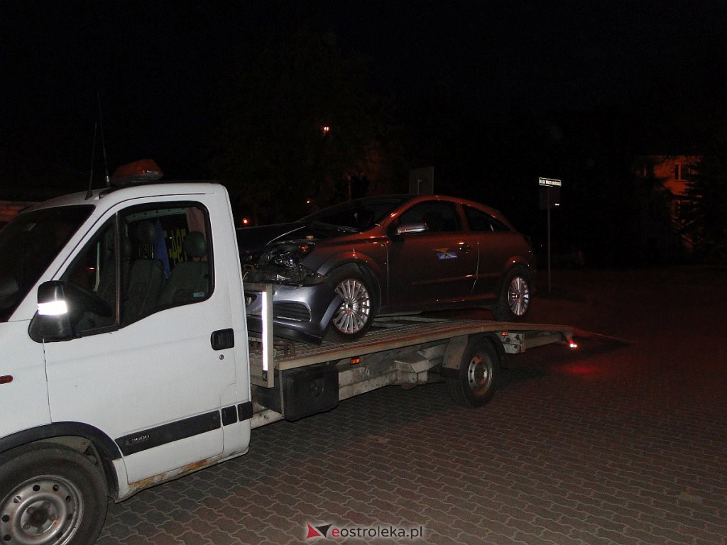 Kolizja trzech aut na ulicy Goworowskiej [24.04.2020] - zdjęcie #6 - eOstroleka.pl