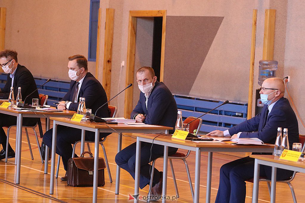 Nadzwyczajna sesja rady miasta w SP 10 [28.04.2020] - zdjęcie #14 - eOstroleka.pl