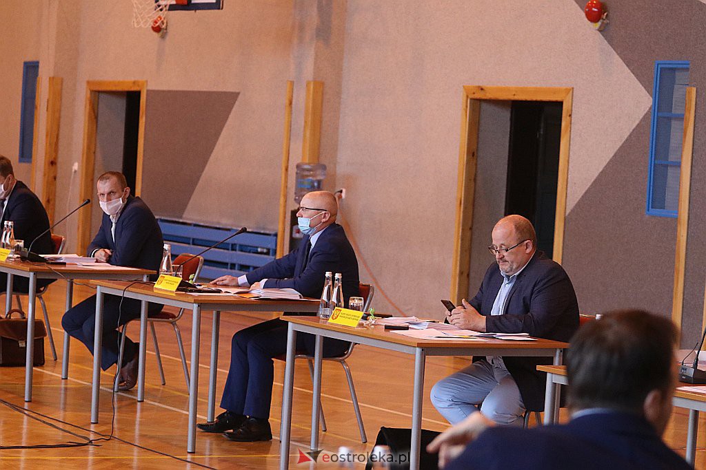 Nadzwyczajna sesja rady miasta w SP 10 [28.04.2020] - zdjęcie #15 - eOstroleka.pl