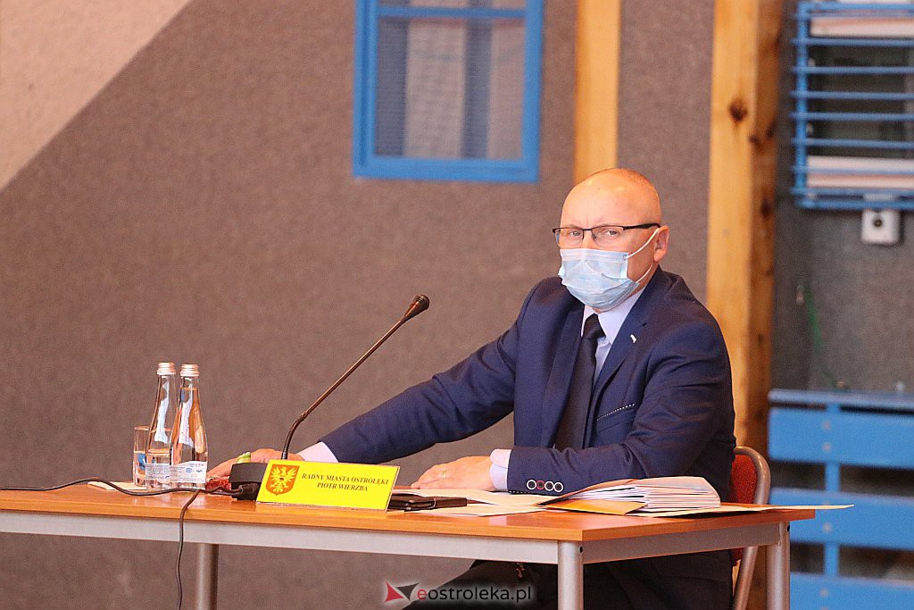Nadzwyczajna sesja rady miasta w SP 10 [28.04.2020] - zdjęcie #21 - eOstroleka.pl