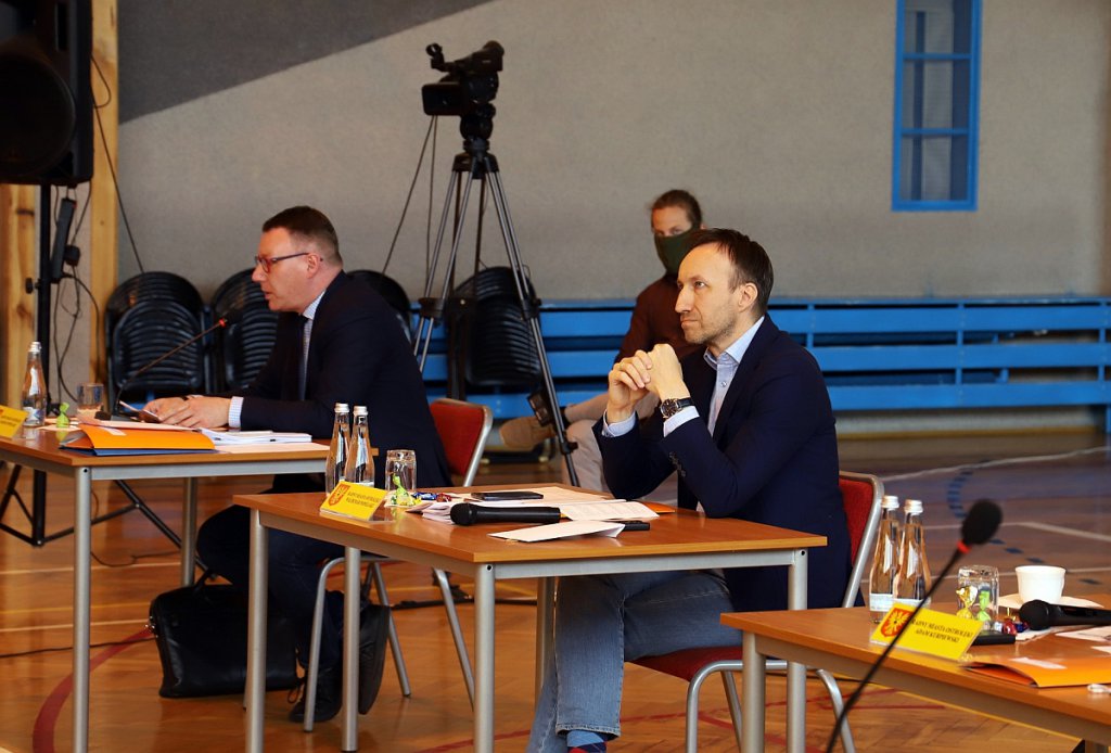 Nadzwyczajna sesja rady miasta w SP 10 [28.04.2020] - zdjęcie #91 - eOstroleka.pl