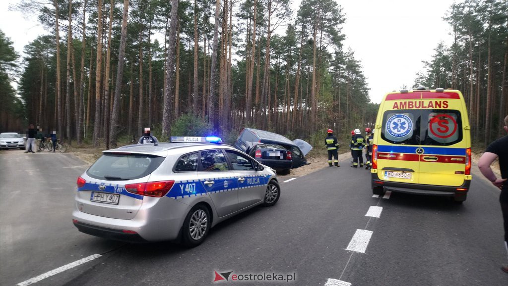 Wypadek w Łęgu Starościńskim [01.05.2020] - zdjęcie #4 - eOstroleka.pl