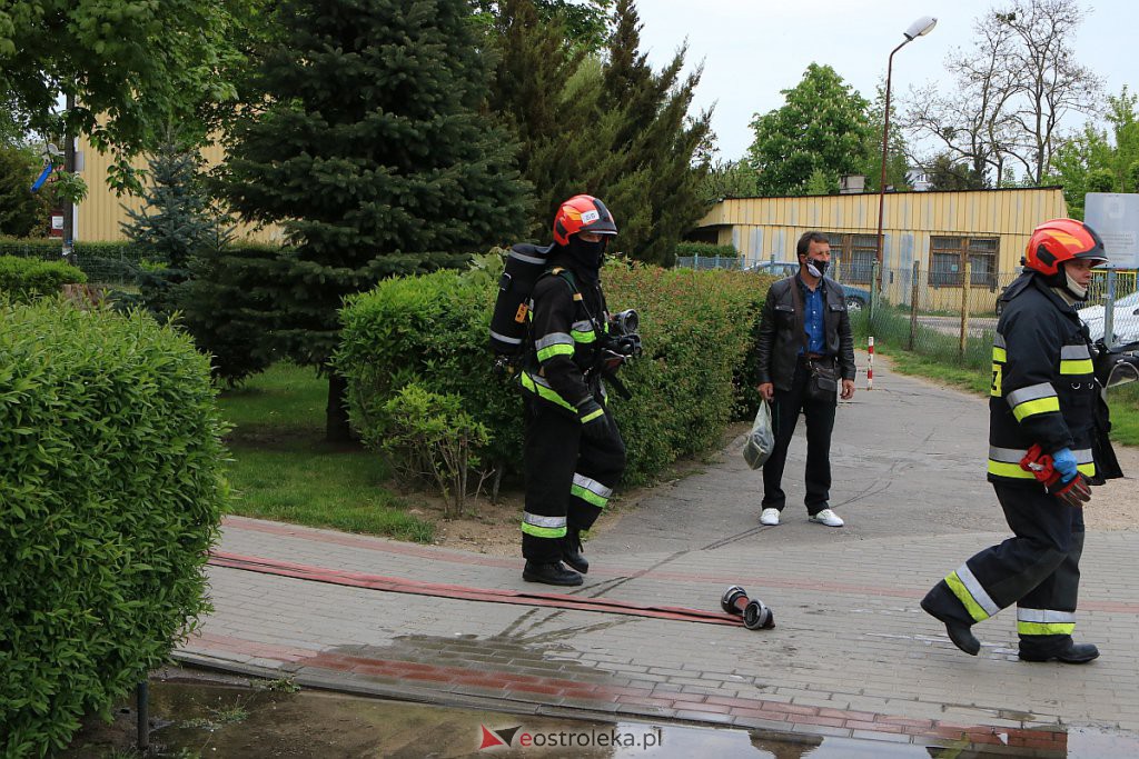 Pożar w bloku przy ulicy 11 Listopada [17.05.2020] - zdjęcie #5 - eOstroleka.pl