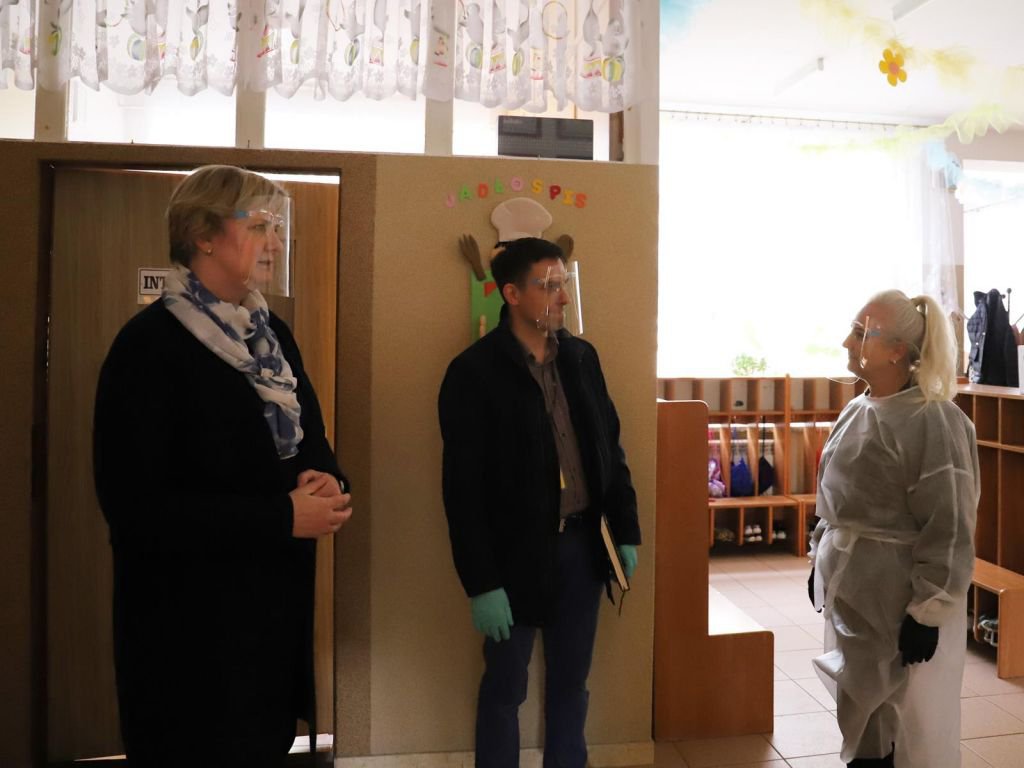 Ostatnie przygotowania przed ponownym otwarciem żłobka i przedszkoli w Ostrołęce [19.05.2020] - zdjęcie #18 - eOstroleka.pl