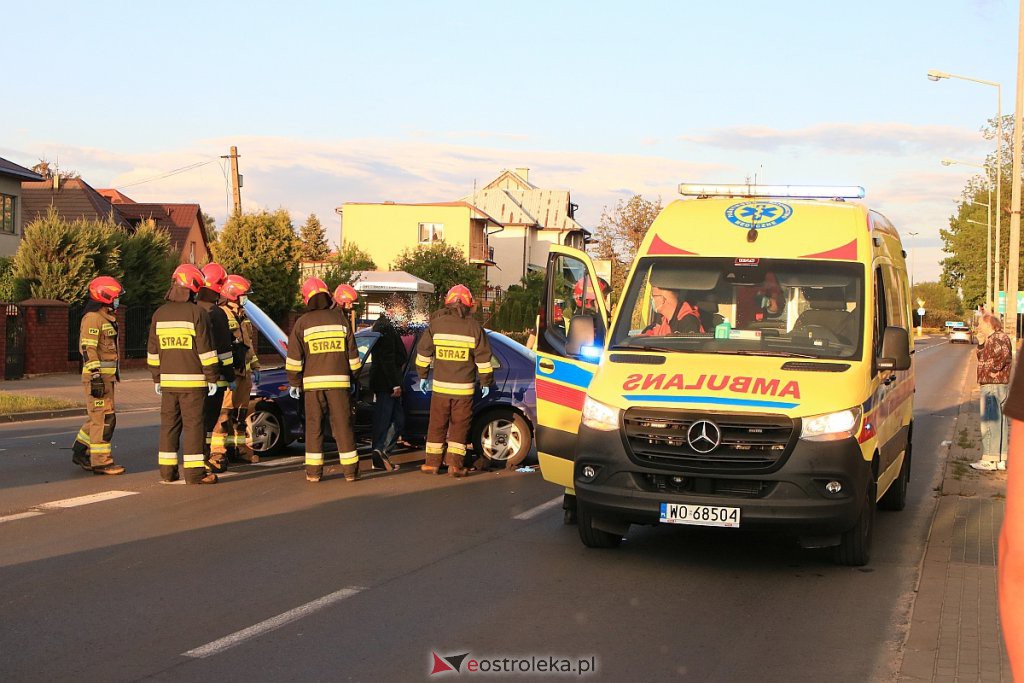 Poważny wypadek na 11 Listopada. Ciężko ranny motocyklista trafił do szpitala [26.05.2020] - zdjęcie #2 - eOstroleka.pl