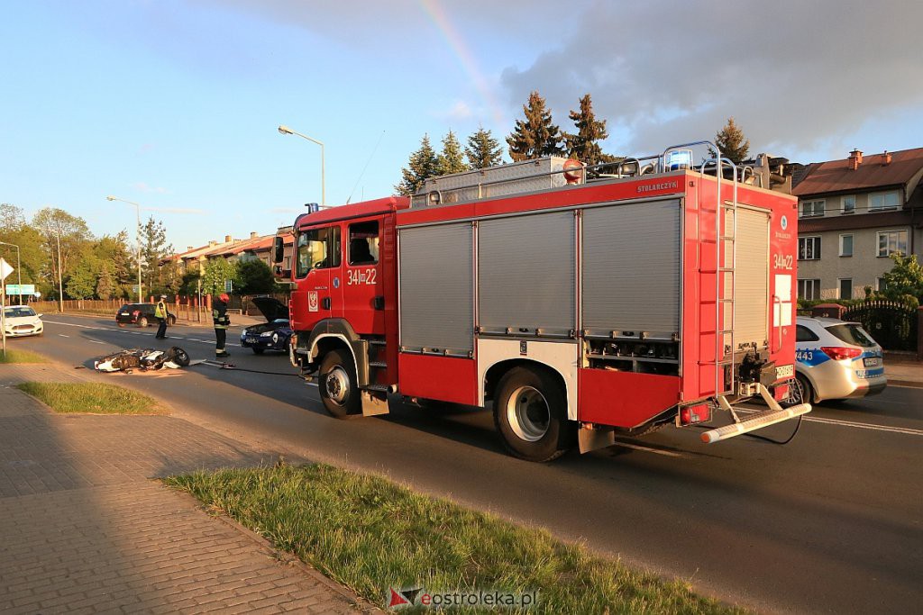 Poważny wypadek na 11 Listopada. Ciężko ranny motocyklista trafił do szpitala [26.05.2020] - zdjęcie #31 - eOstroleka.pl
