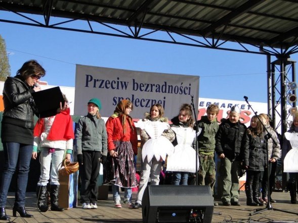 Dzień Walki z Ubóstwem (18.10.2010) - zdjęcie #17 - eOstroleka.pl