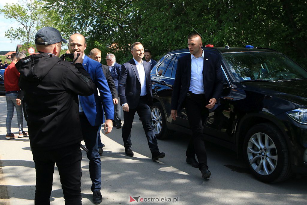 Prezydent RP Andrzej Duda z wizytą w Tyszkach Nadborach [02.06.2020] - zdjęcie #1 - eOstroleka.pl