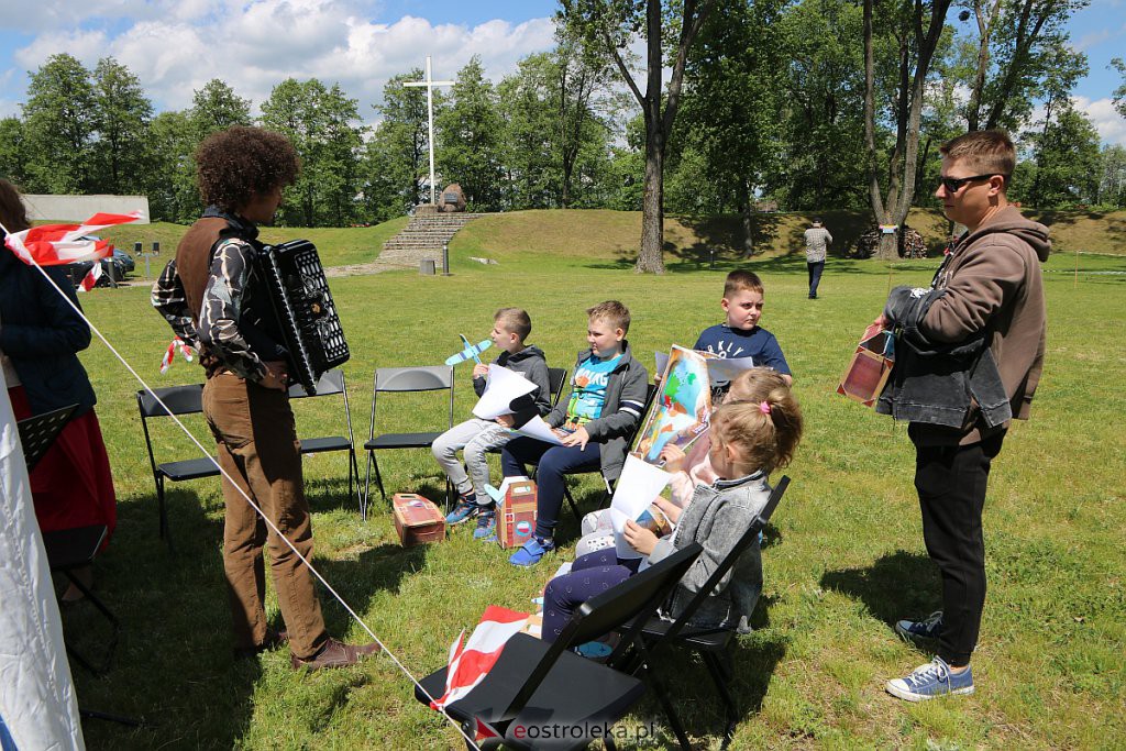 „Z małą walizką w wielki świat” – rodzinny piknik na Fortach Bema [06.06.2020] - zdjęcie #15 - eOstroleka.pl