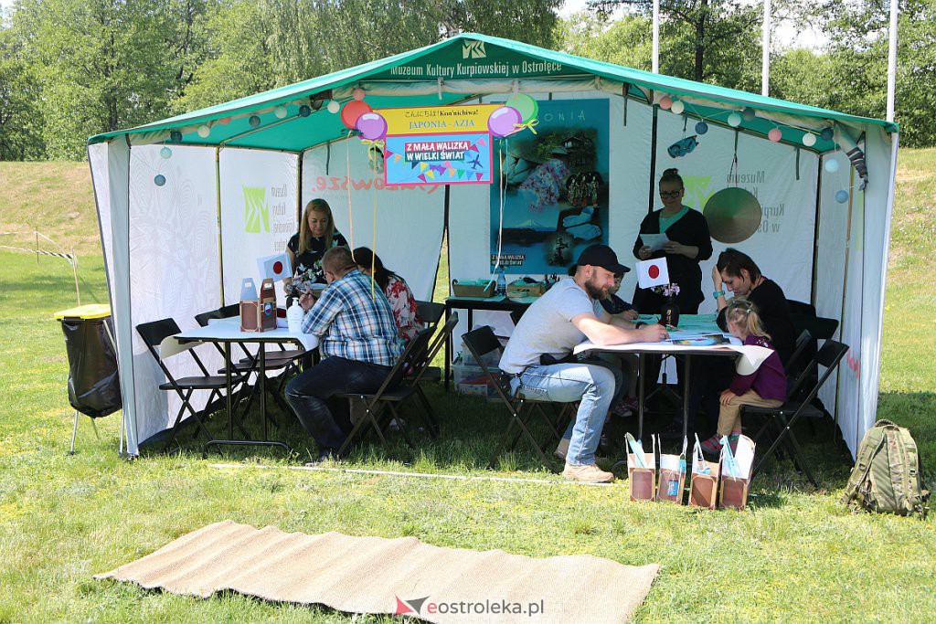 „Z małą walizką w wielki świat” – rodzinny piknik na Fortach Bema [06.06.2020] - zdjęcie #28 - eOstroleka.pl