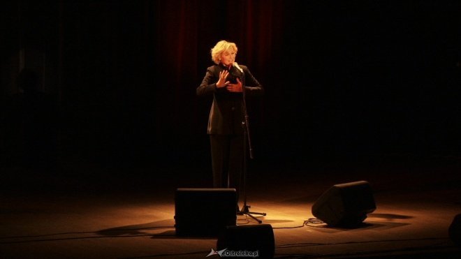 Recital Edyty Geppert (18.10.2010) - zdjęcie #3 - eOstroleka.pl