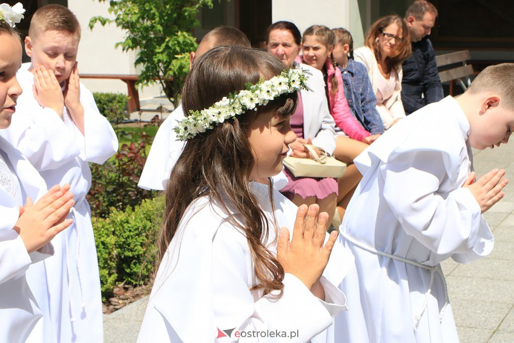 I Komunia św. w sanktuarium pw. św. Antoniego Padewskiego [06.06.2020] - zdjęcie #25 - eOstroleka.pl