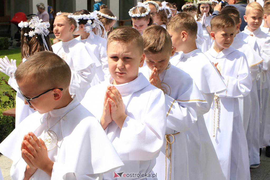 I Komunia św. w sanktuarium pw. św. Antoniego Padewskiego [06.06.2020] - zdjęcie #18 - eOstroleka.pl