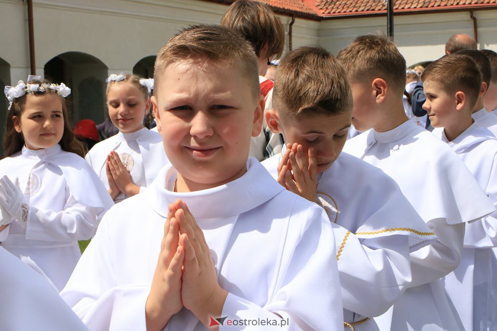 I Komunia św. w sanktuarium pw. św. Antoniego Padewskiego [06.06.2020] - zdjęcie #17 - eOstroleka.pl
