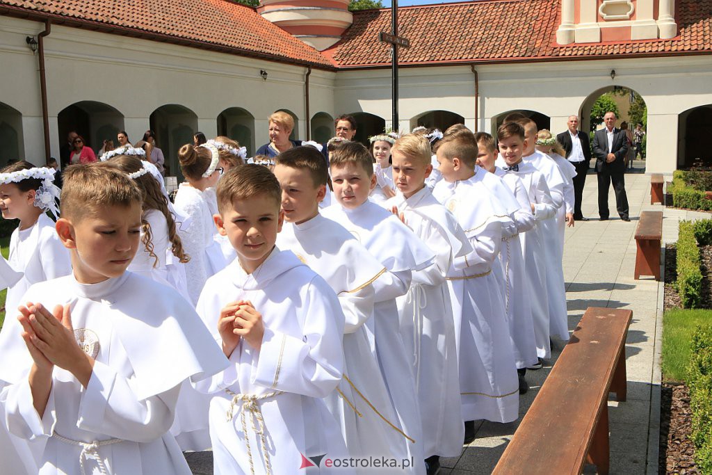 I Komunia św. w sanktuarium pw. św. Antoniego Padewskiego [06.06.2020] - zdjęcie #8 - eOstroleka.pl