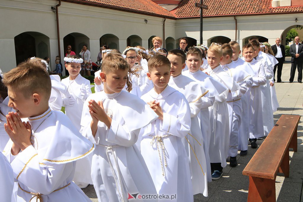 I Komunia św. w sanktuarium pw. św. Antoniego Padewskiego [06.06.2020] - zdjęcie #9 - eOstroleka.pl