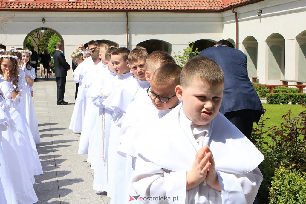 I Komunia św. w sanktuarium pw. św. Antoniego Padewskiego [06.06.2020] - zdjęcie #18 - eOstroleka.pl