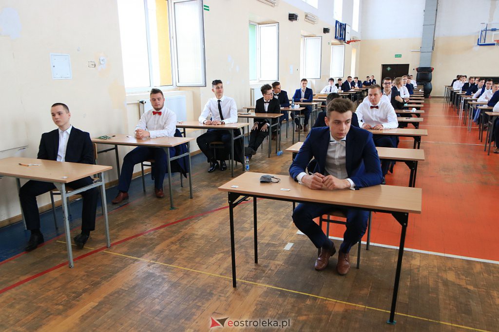 Matury 2020: Pierwszy dzień egzaminów i zmagania z językiem polskim [08.06.2020] - zdjęcie #16 - eOstroleka.pl
