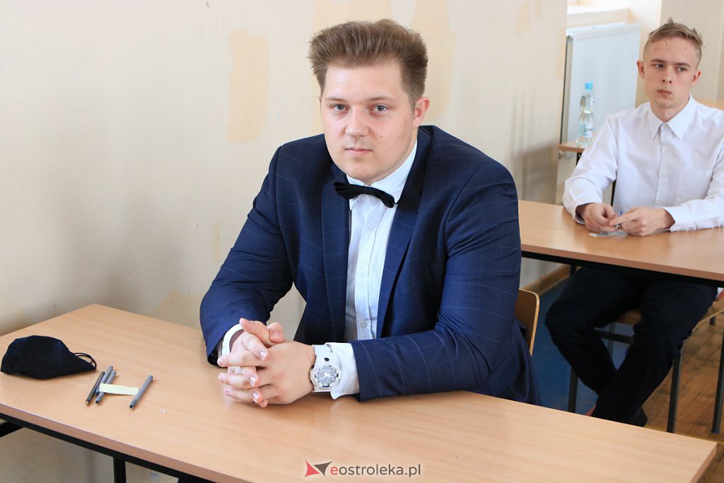 Matury 2020: Pierwszy dzień egzaminów i zmagania z językiem polskim [08.06.2020] - zdjęcie #15 - eOstroleka.pl