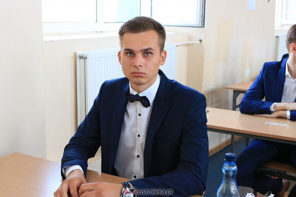 Matury 2020: Pierwszy dzień egzaminów i zmagania z językiem polskim [08.06.2020] - zdjęcie #4 - eOstroleka.pl