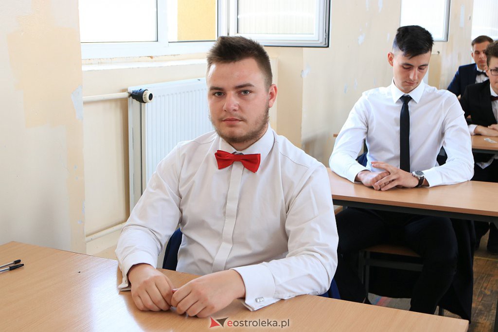 Matury 2020: Pierwszy dzień egzaminów i zmagania z językiem polskim [08.06.2020] - zdjęcie #1 - eOstroleka.pl