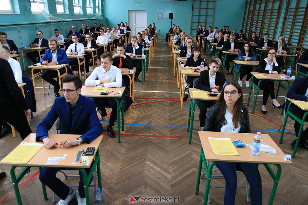 Matura 2020: Dziś egzamin dojrzałości z matematyki [09.06.2020] - zdjęcie #8 - eOstroleka.pl