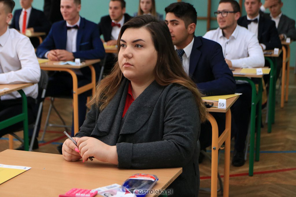 Matura 2020: Dziś egzamin dojrzałości z matematyki [09.06.2020] - zdjęcie #15 - eOstroleka.pl