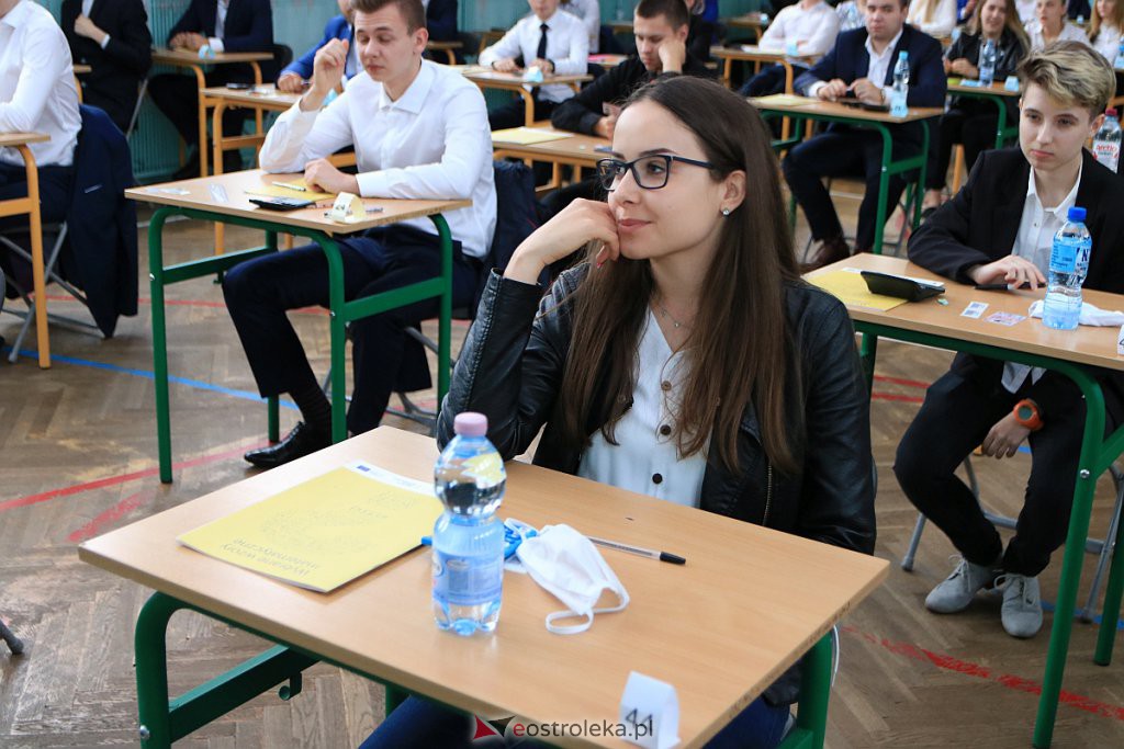 Matura 2020: Dziś egzamin dojrzałości z matematyki [09.06.2020] - zdjęcie #30 - eOstroleka.pl