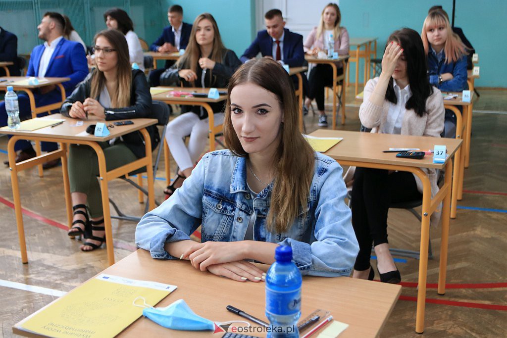 Matura 2020: Dziś egzamin dojrzałości z matematyki [09.06.2020] - zdjęcie #36 - eOstroleka.pl