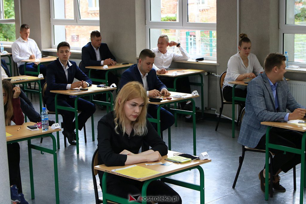 Matura 2020: Dziś egzamin dojrzałości z matematyki [09.06.2020] - zdjęcie #81 - eOstroleka.pl