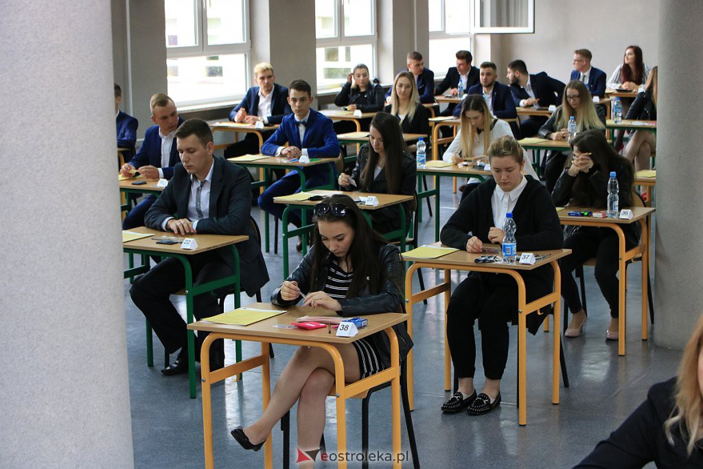 Matura 2020: Dziś egzamin dojrzałości z matematyki [09.06.2020] - zdjęcie #89 - eOstroleka.pl