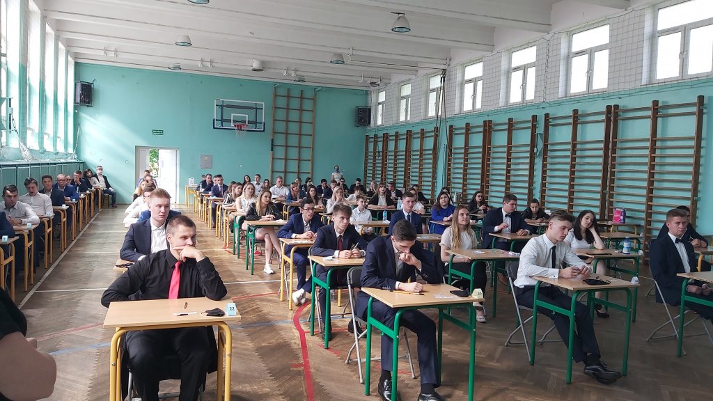 Matura 2020: Fotorelacja z ZSZ nr 2, pierwszy dzień egzaminów [08.06.2020] - zdjęcie #1 - eOstroleka.pl