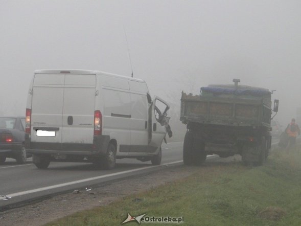 Wypadek na Warszawskiej (20.10.2010) - zdjęcie #13 - eOstroleka.pl