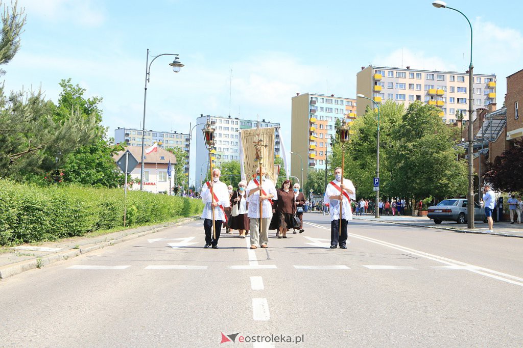 Boże Ciało 2020: Procesja z sanktuarium pw. św. Antoniego Padewskiego w Ostrołęce - zdjęcie #166 - eOstroleka.pl