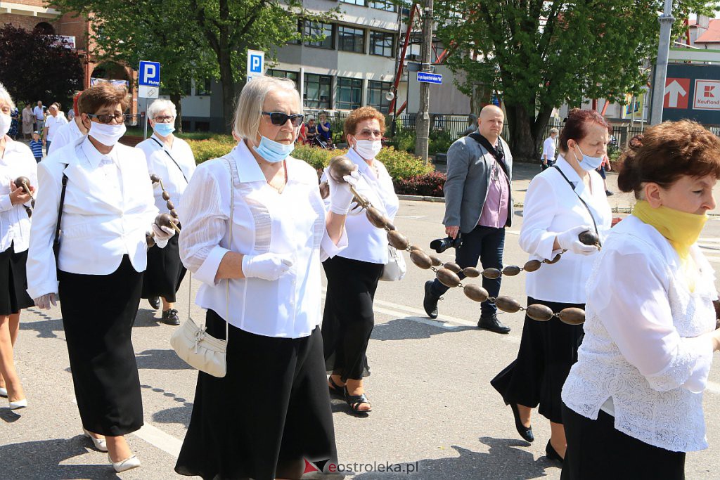 Boże Ciało 2020: Procesja z sanktuarium pw. św. Antoniego Padewskiego w Ostrołęce - zdjęcie #137 - eOstroleka.pl