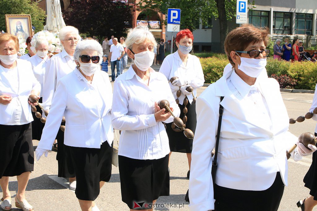 Boże Ciało 2020: Procesja z sanktuarium pw. św. Antoniego Padewskiego w Ostrołęce - zdjęcie #135 - eOstroleka.pl