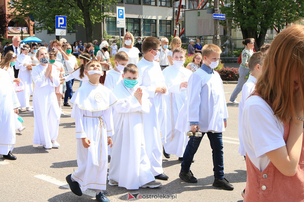 Boże Ciało 2020: Procesja z sanktuarium pw. św. Antoniego Padewskiego w Ostrołęce - zdjęcie #124 - eOstroleka.pl