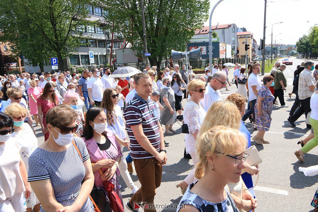 Boże Ciało 2020: Procesja z sanktuarium pw. św. Antoniego Padewskiego w Ostrołęce - zdjęcie #94 - eOstroleka.pl
