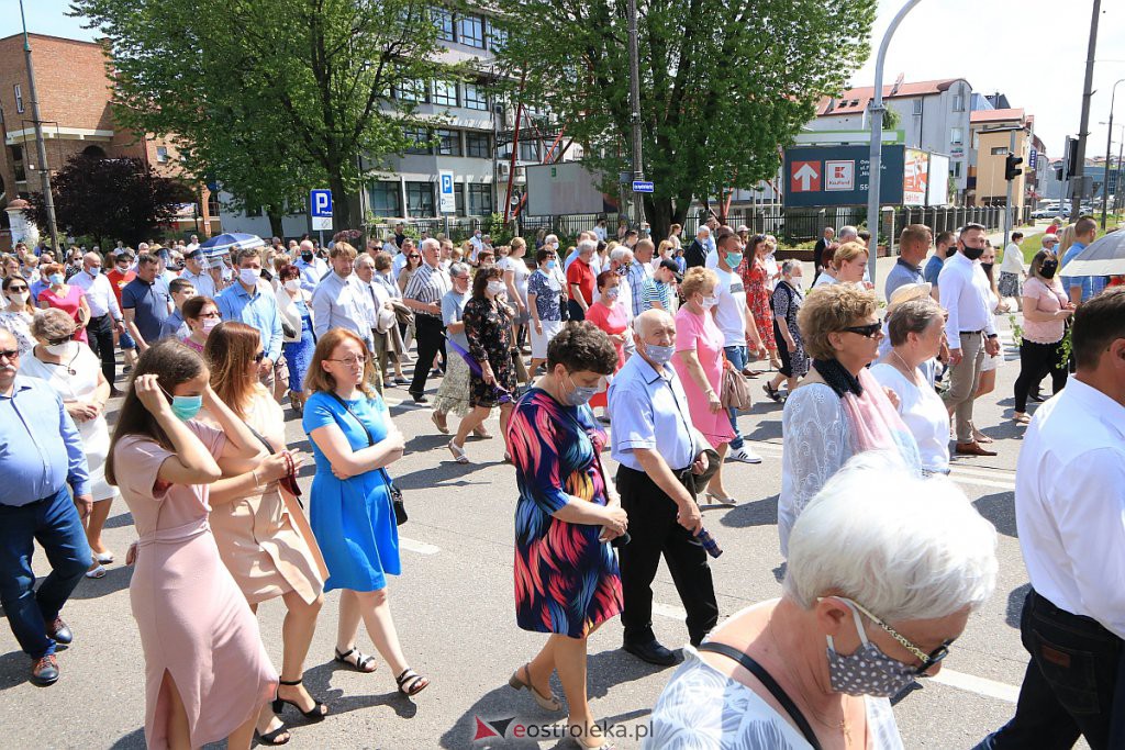 Boże Ciało 2020: Procesja z sanktuarium pw. św. Antoniego Padewskiego w Ostrołęce - zdjęcie #89 - eOstroleka.pl