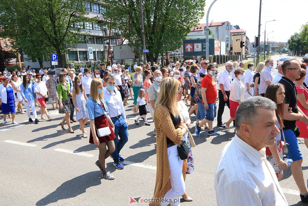 Boże Ciało 2020: Procesja z sanktuarium pw. św. Antoniego Padewskiego w Ostrołęce - zdjęcie #80 - eOstroleka.pl