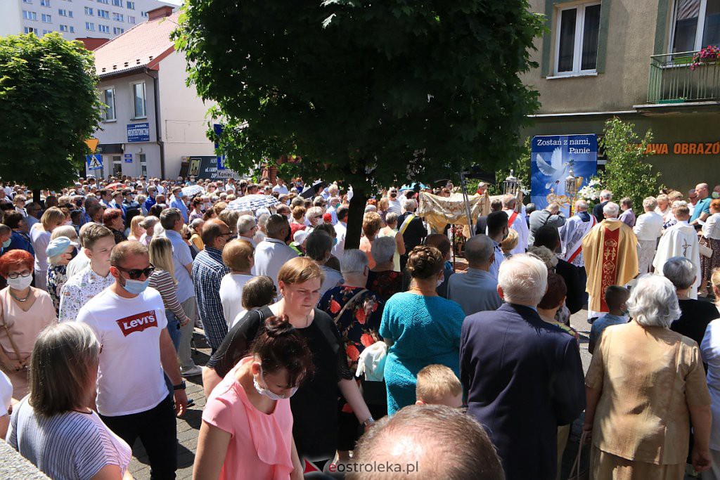 Boże Ciało 2020: Procesja z sanktuarium pw. św. Antoniego Padewskiego w Ostrołęce - zdjęcie #66 - eOstroleka.pl