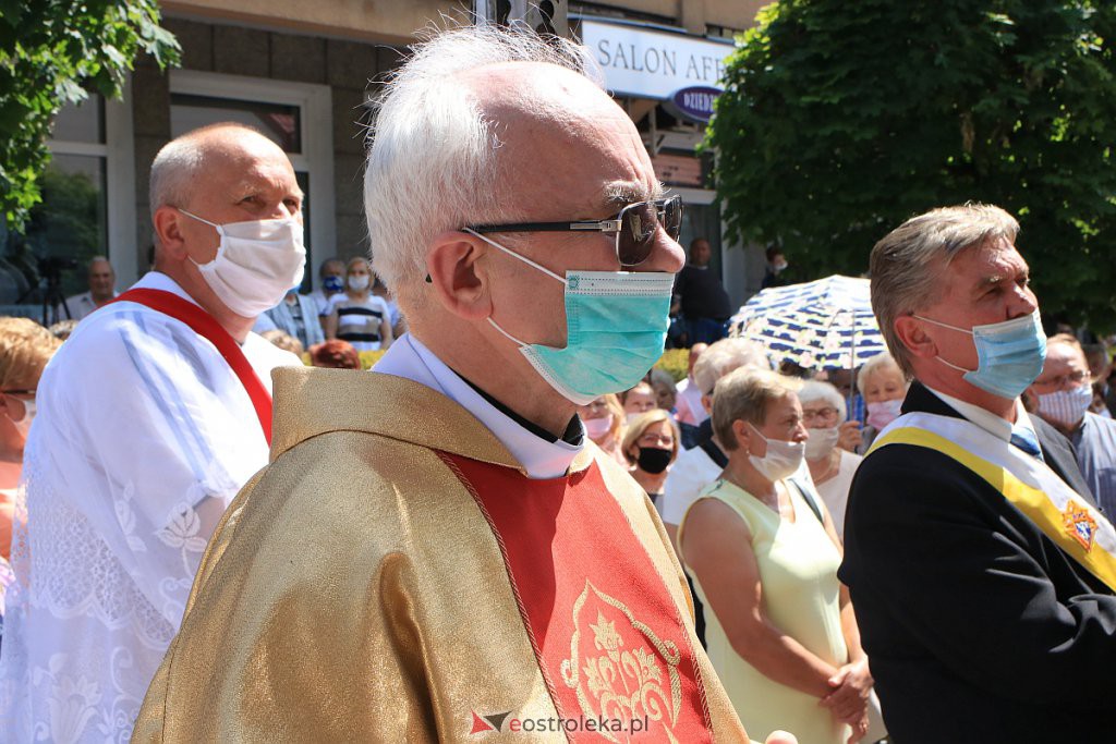 Boże Ciało 2020: Procesja z sanktuarium pw. św. Antoniego Padewskiego w Ostrołęce - zdjęcie #50 - eOstroleka.pl