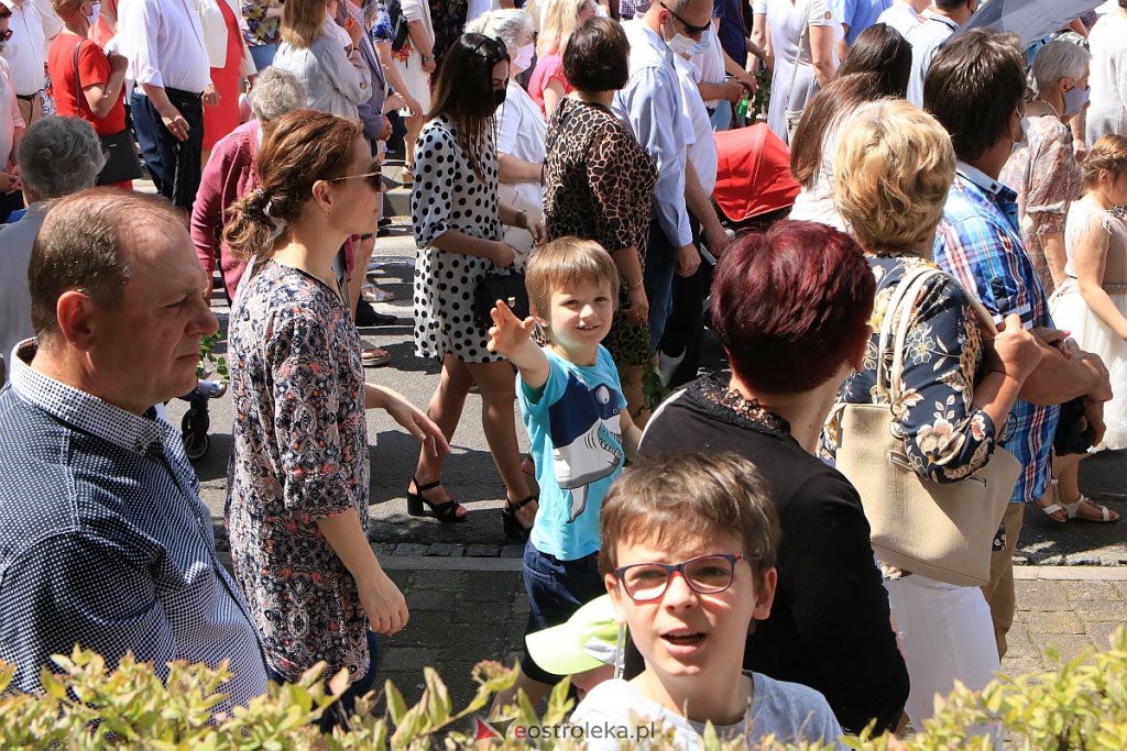 Boże Ciało 2020: Procesja z sanktuarium pw. św. Antoniego Padewskiego w Ostrołęce - zdjęcie #9 - eOstroleka.pl