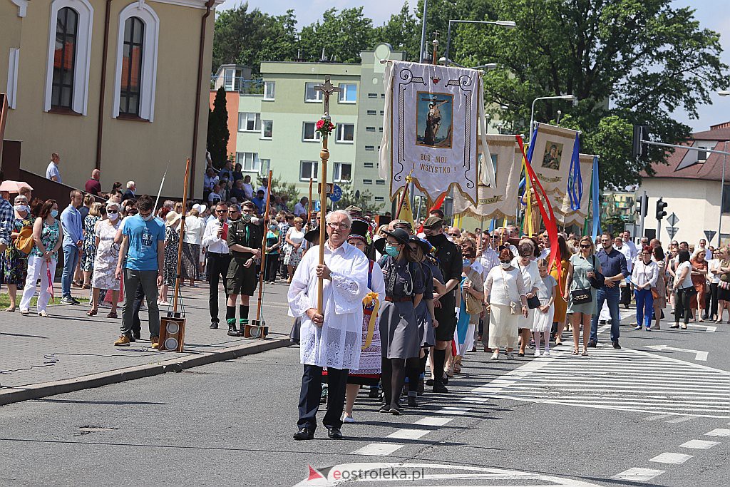 Boże Ciało 2020: Procesja z parafii św. Franciszka z Asyżu w Ostrołęce - zdjęcie #88 - eOstroleka.pl